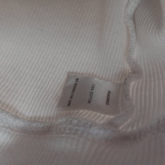 Snow White Ribbed Long Sleeved Shirt W/ Ruffled Front & Buttons Size S (T-380) - Picture 9 of 11